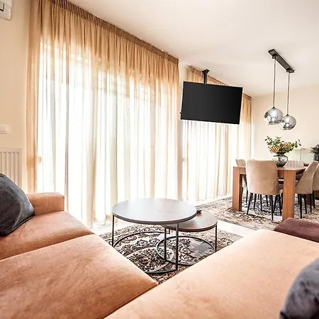 Luxury * Szaloniki